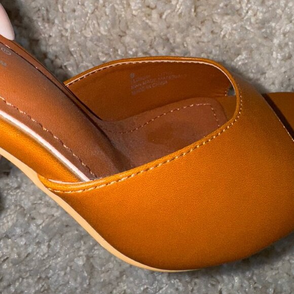 Cape Robbin Womens Size 8 Pyramid High Heels Square Open Toe Lithe Sandals Brown - Picture 7 of 8